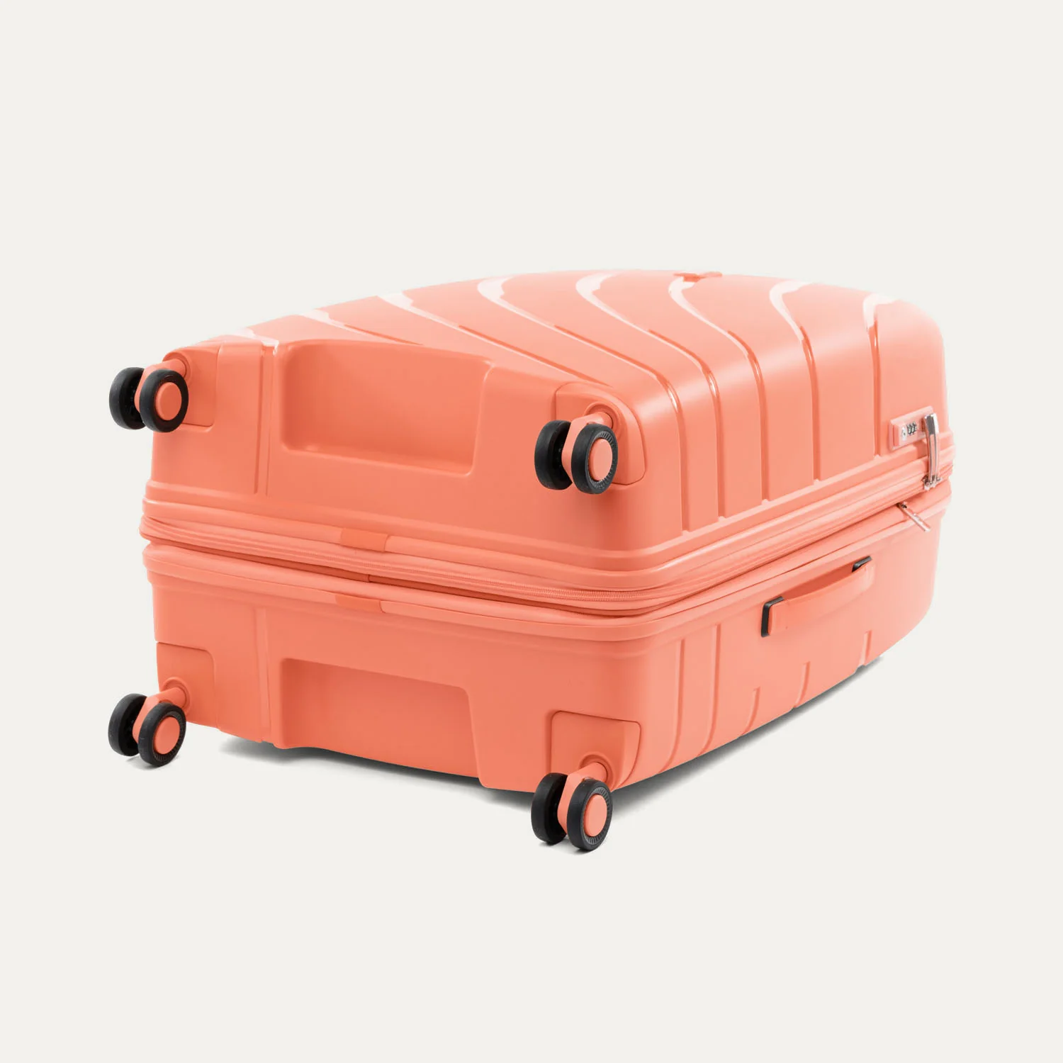 Atlantic®  Carry-On / Medium Check-In Hardside Set - Image 4