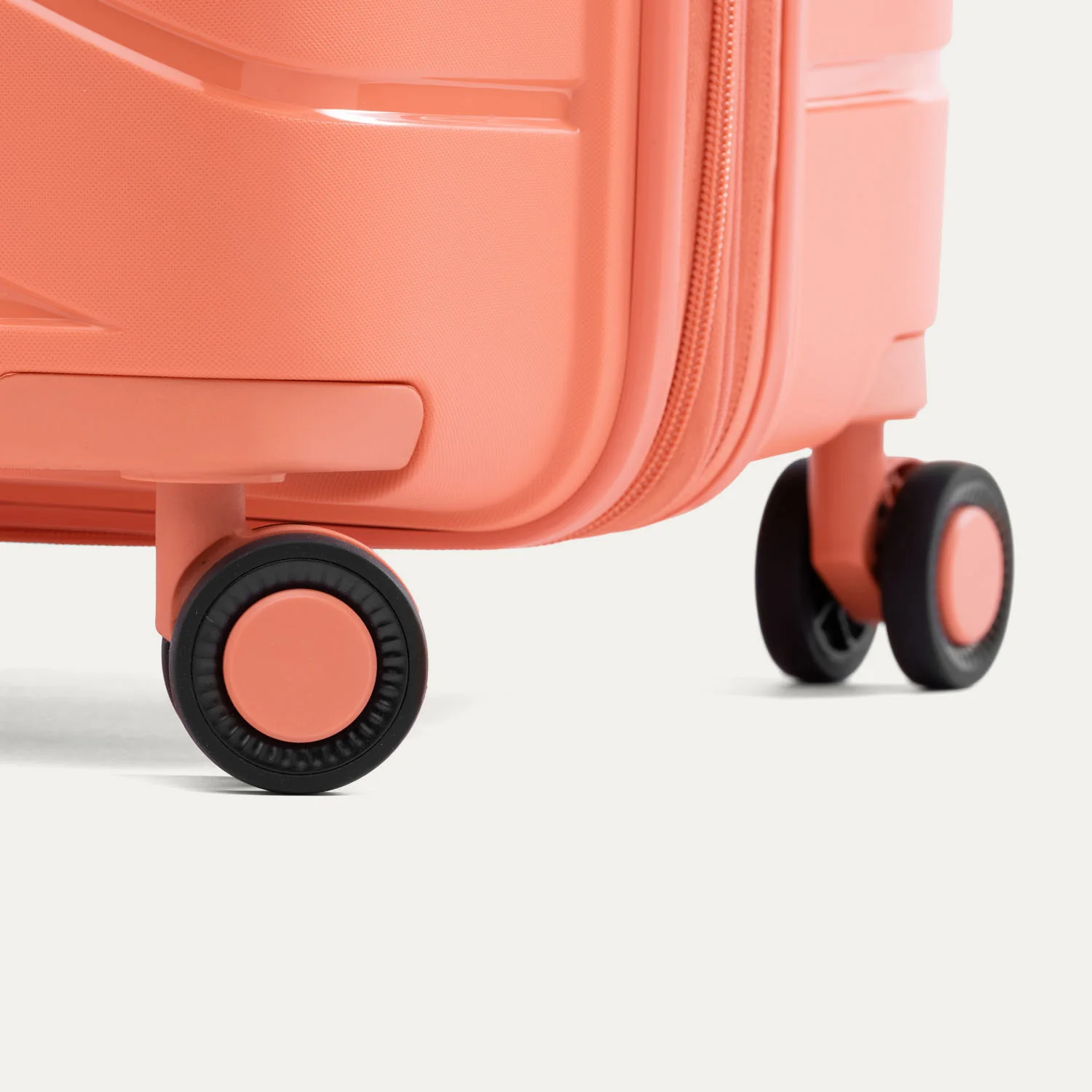 Atlantic®  Carry-On / Medium Check-In Hardside Set - Image 6