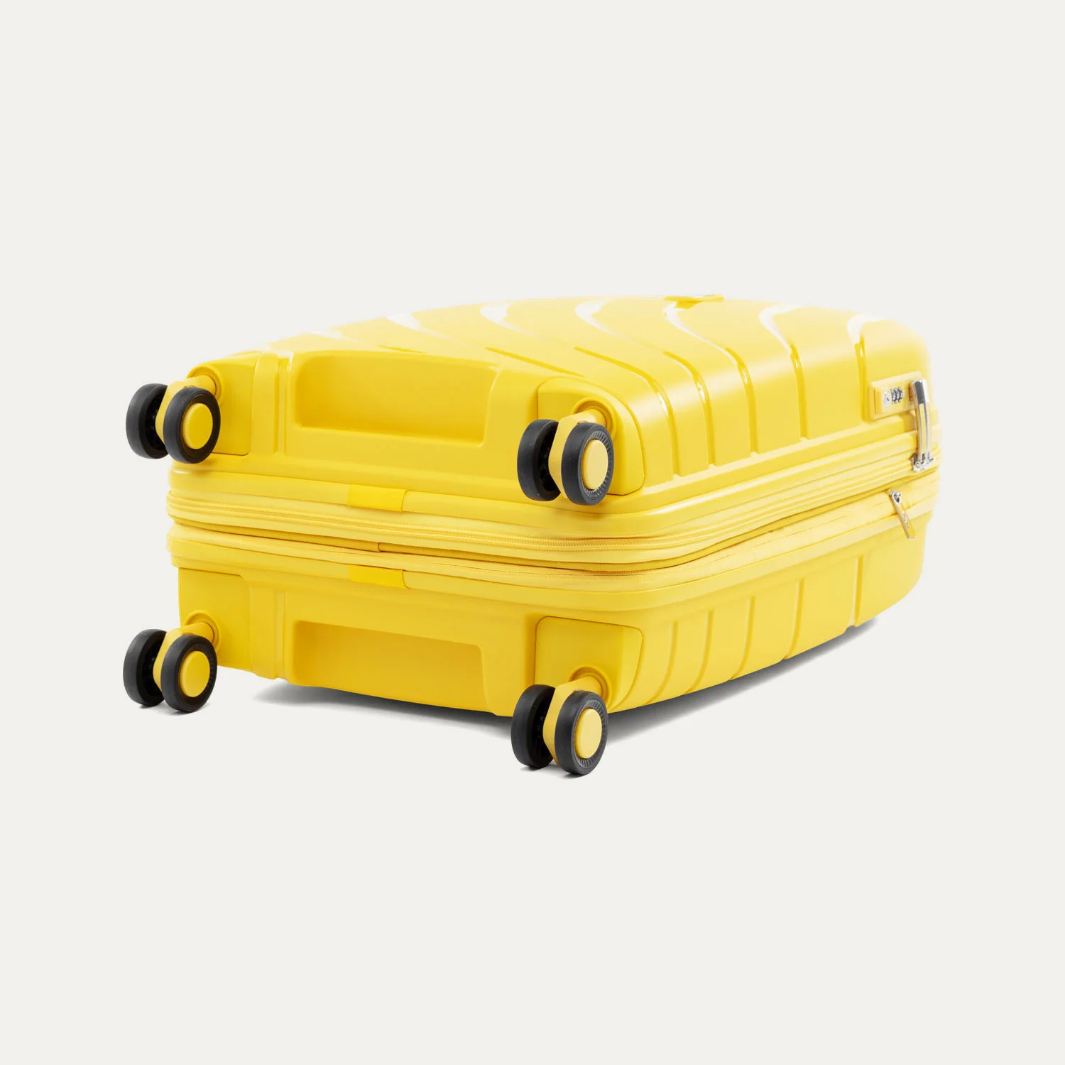 Atlantic®  Carry-On / Medium Check-In Hardside Set - Image 4