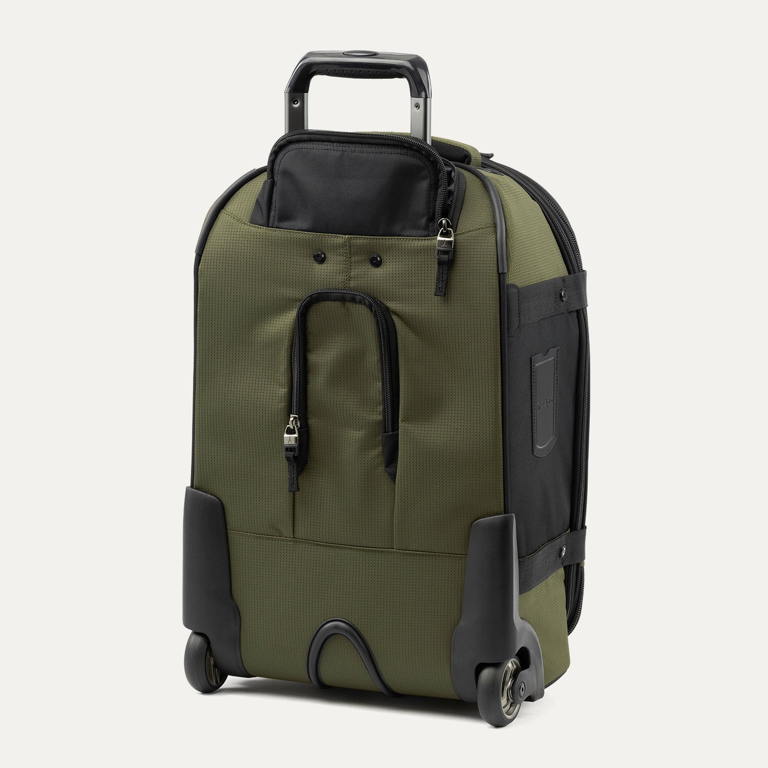 Bold™ By Travelpro® Backpack / Carry-On Rollaboard Set - Image 16