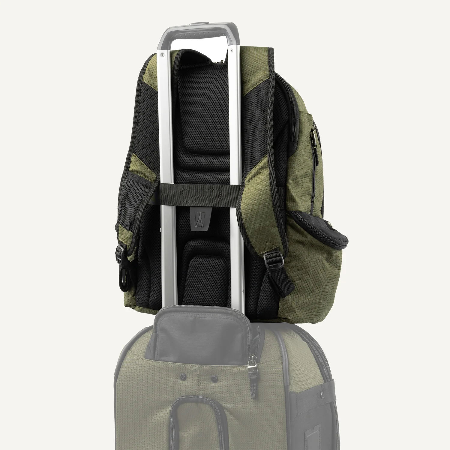 Bold™ By Travelpro® Backpack / Medium Check-In Set - Image 12