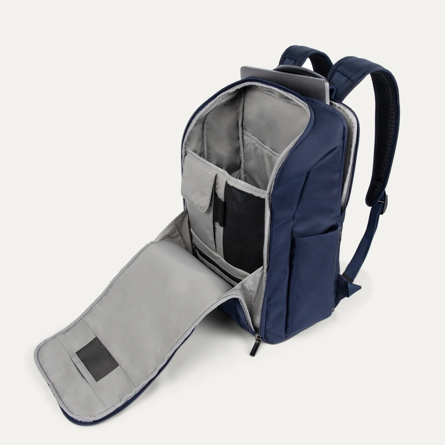 Crew™ Executive Choice™ 3 Slim Laptop Backpack- Titanium Grey - Image 13