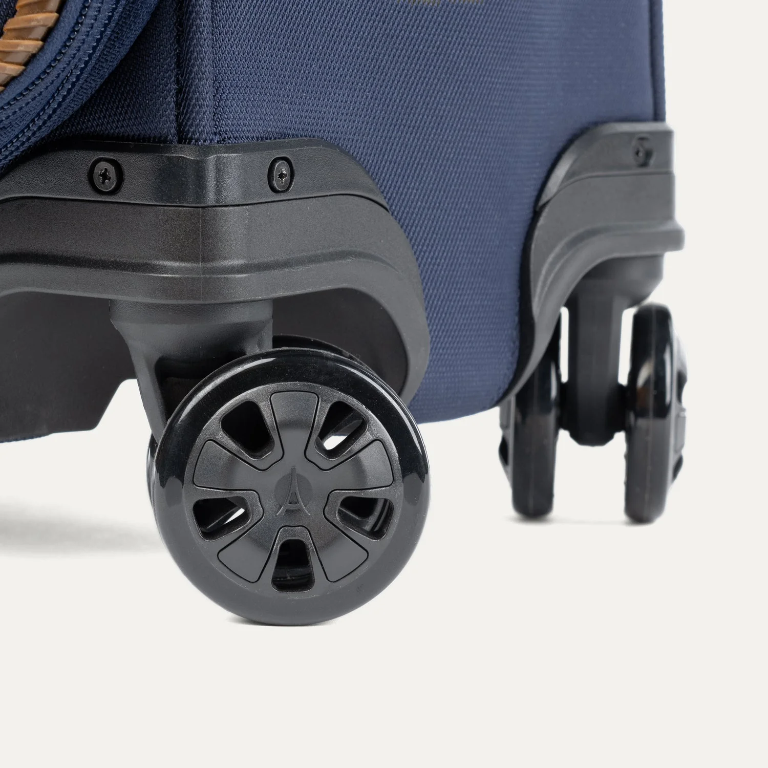 Crew™ Classic UnderSeat Tote / Carry-On Set - Image 28