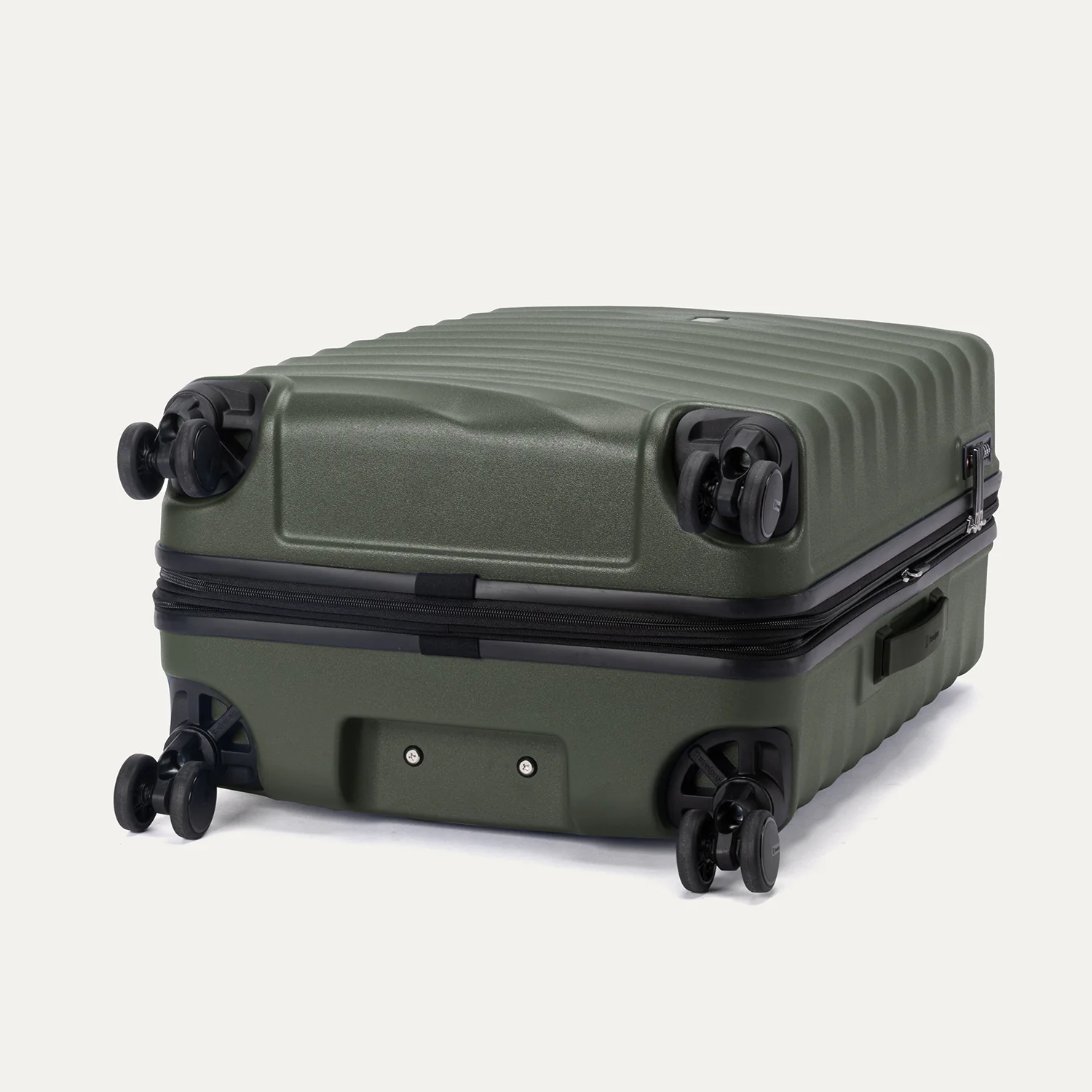 Maxlite® Air V2 Medium Check-In Hardside Spinner - Image 42