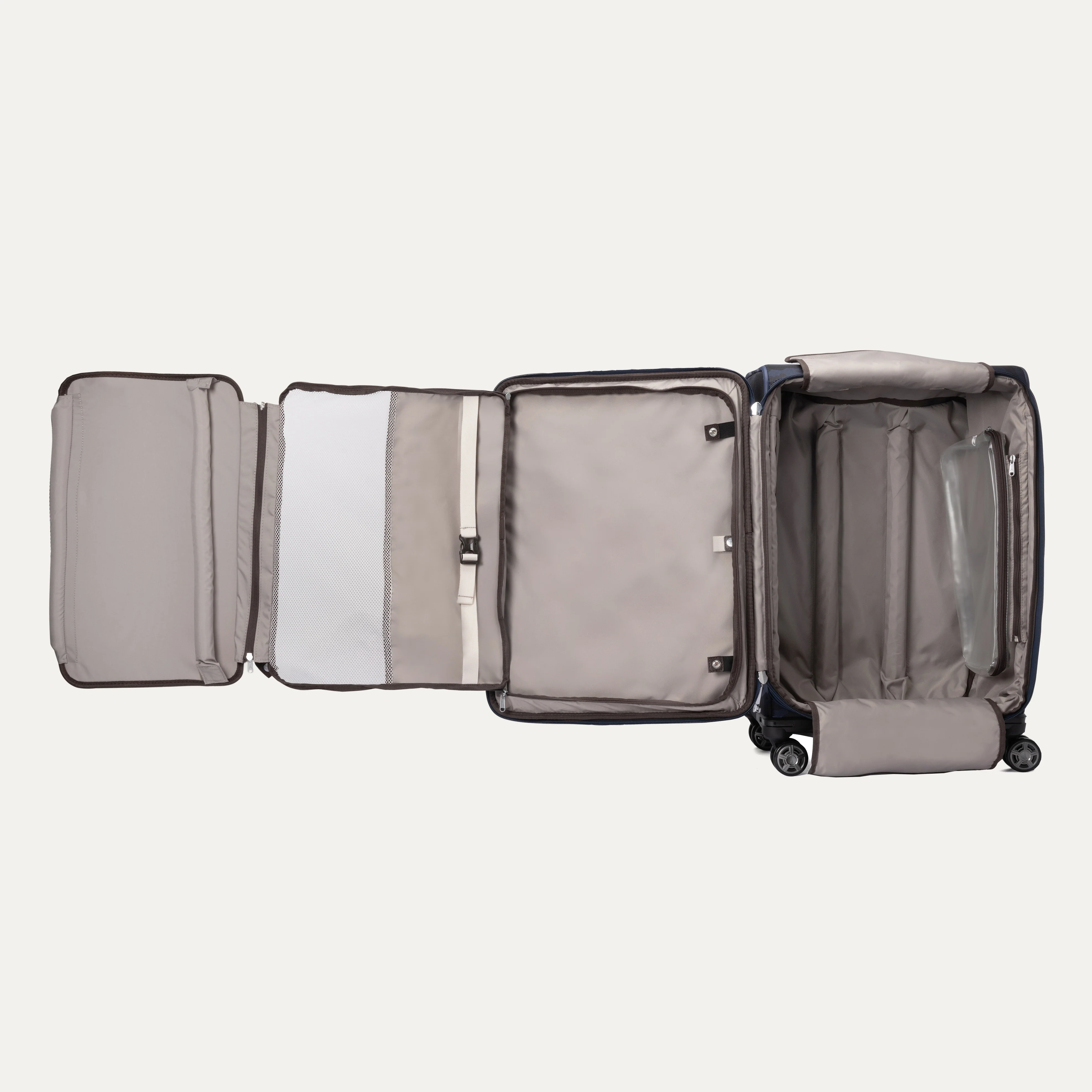 On the Move - Platinum® Elite Weekender Bag / Medium Check-In Set - Image 4