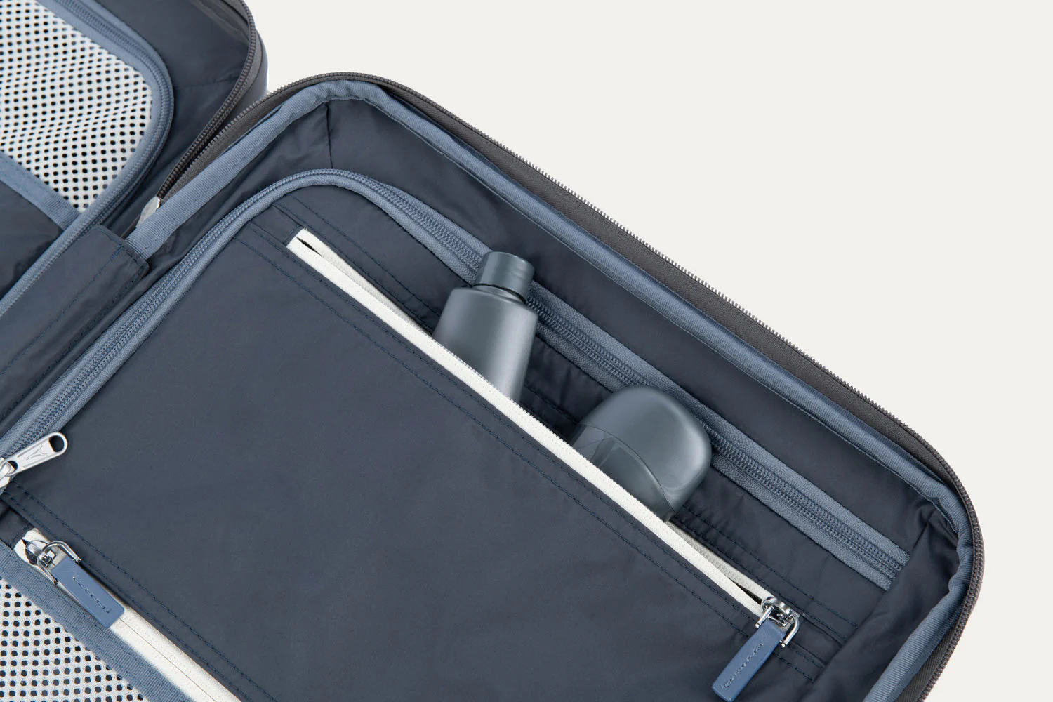 Platinum® Elite Carry-On / Medium Check-In Hardside Set - Image 32