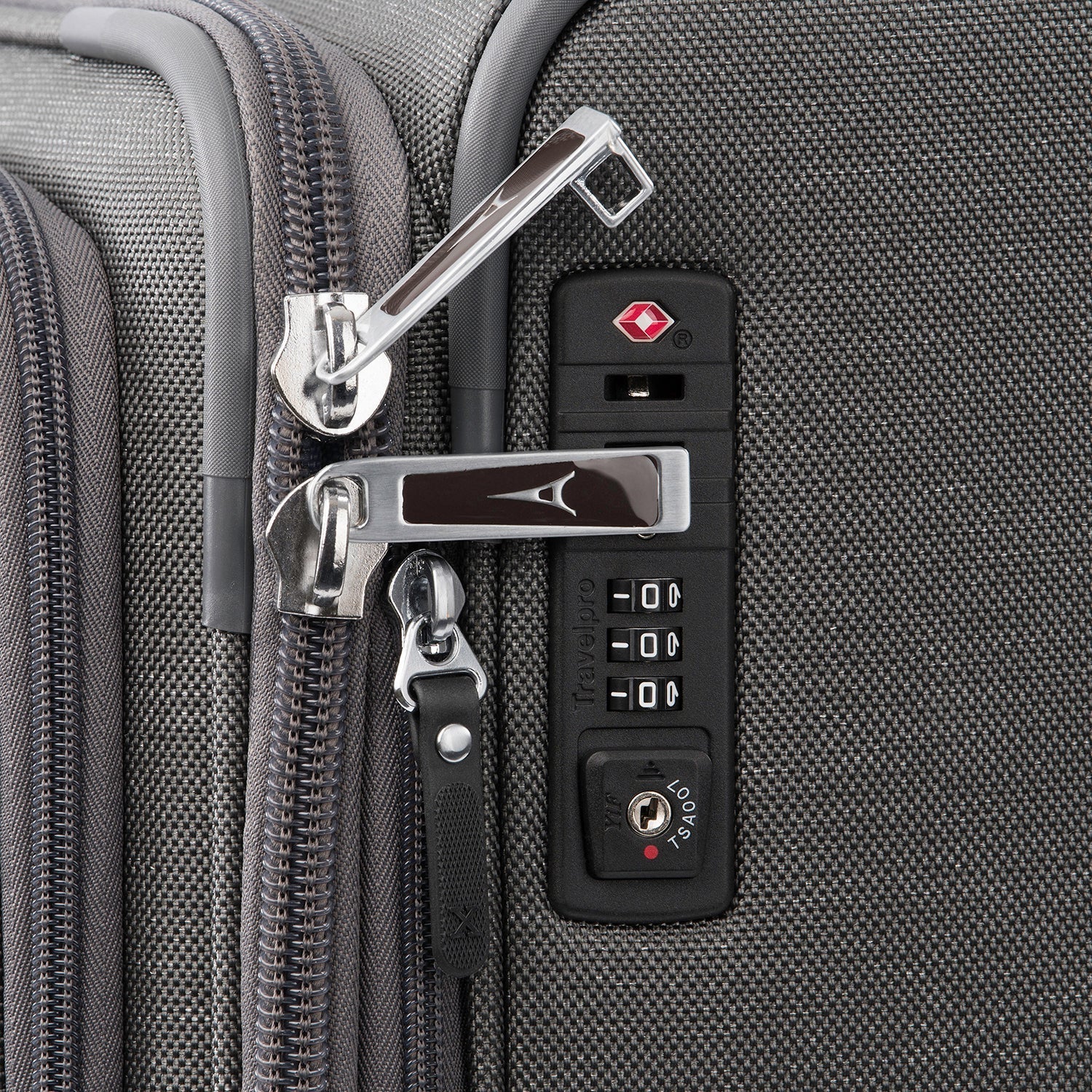 Platinum® Elite Carry-On / Medium Check-In Set - Image 7