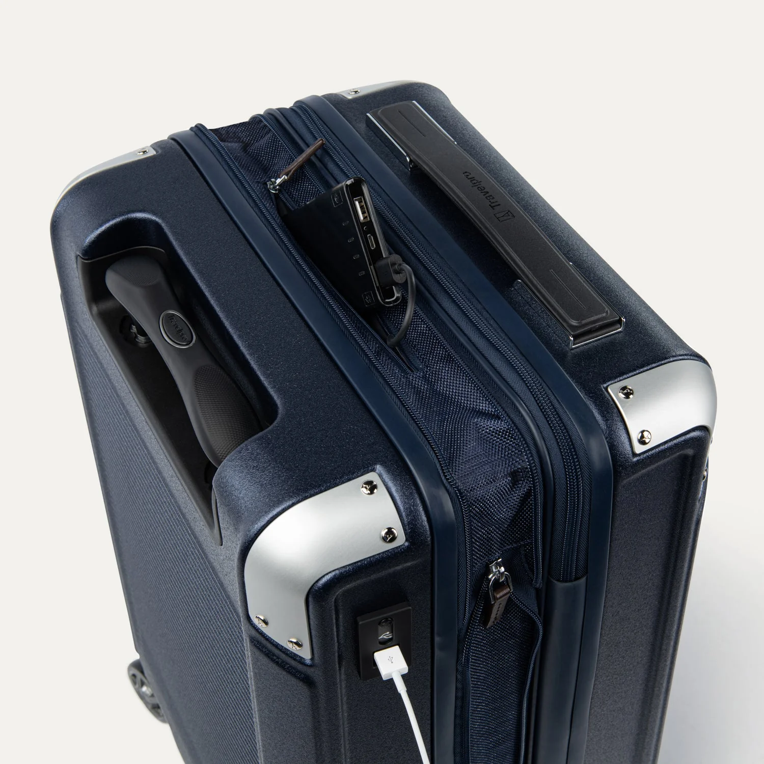 Platinum® Elite Compact Carry-On / Large Check-In Hardside Set - Image 27