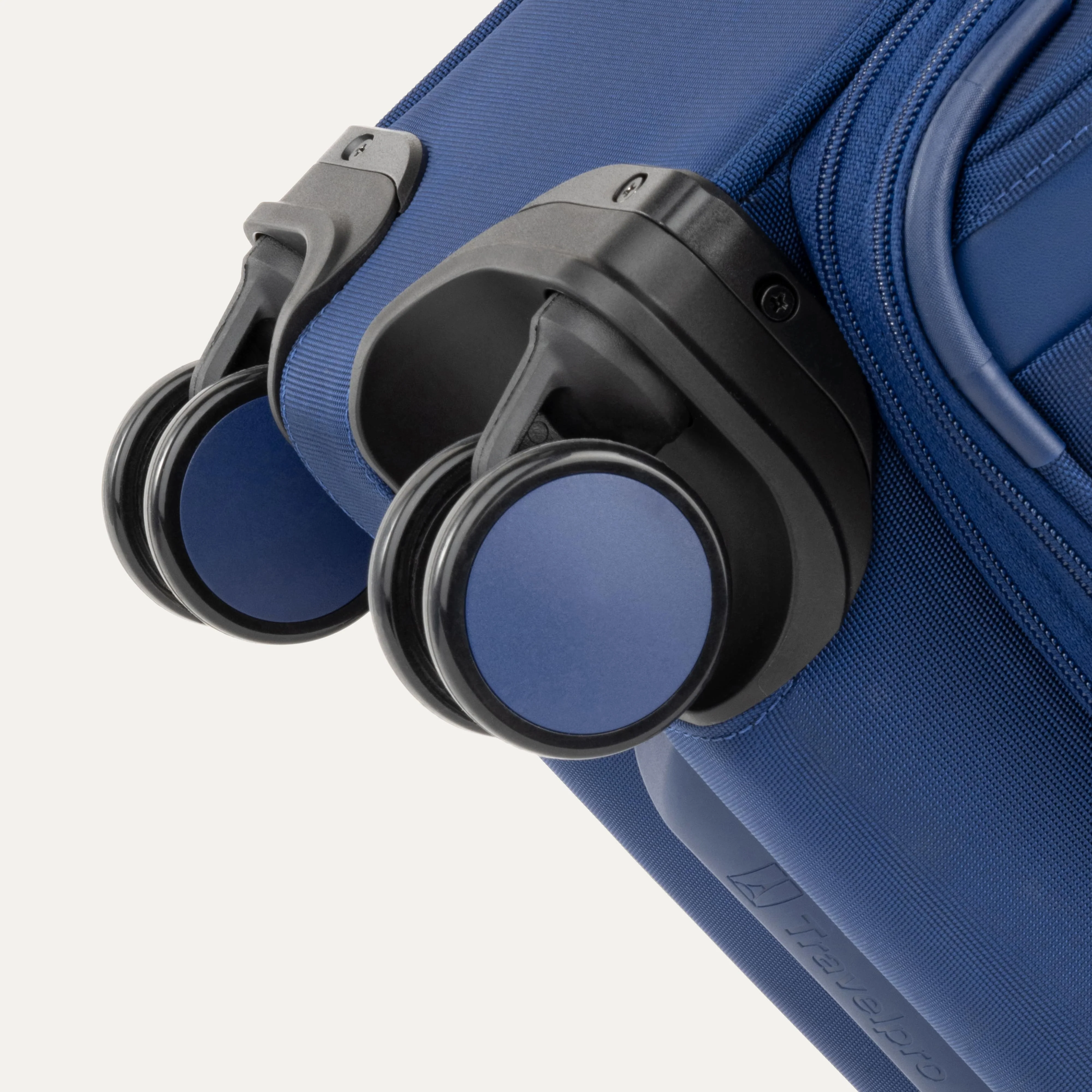 VersaPack®+ Compact Carry-On / Large Check-In Set - Image 24