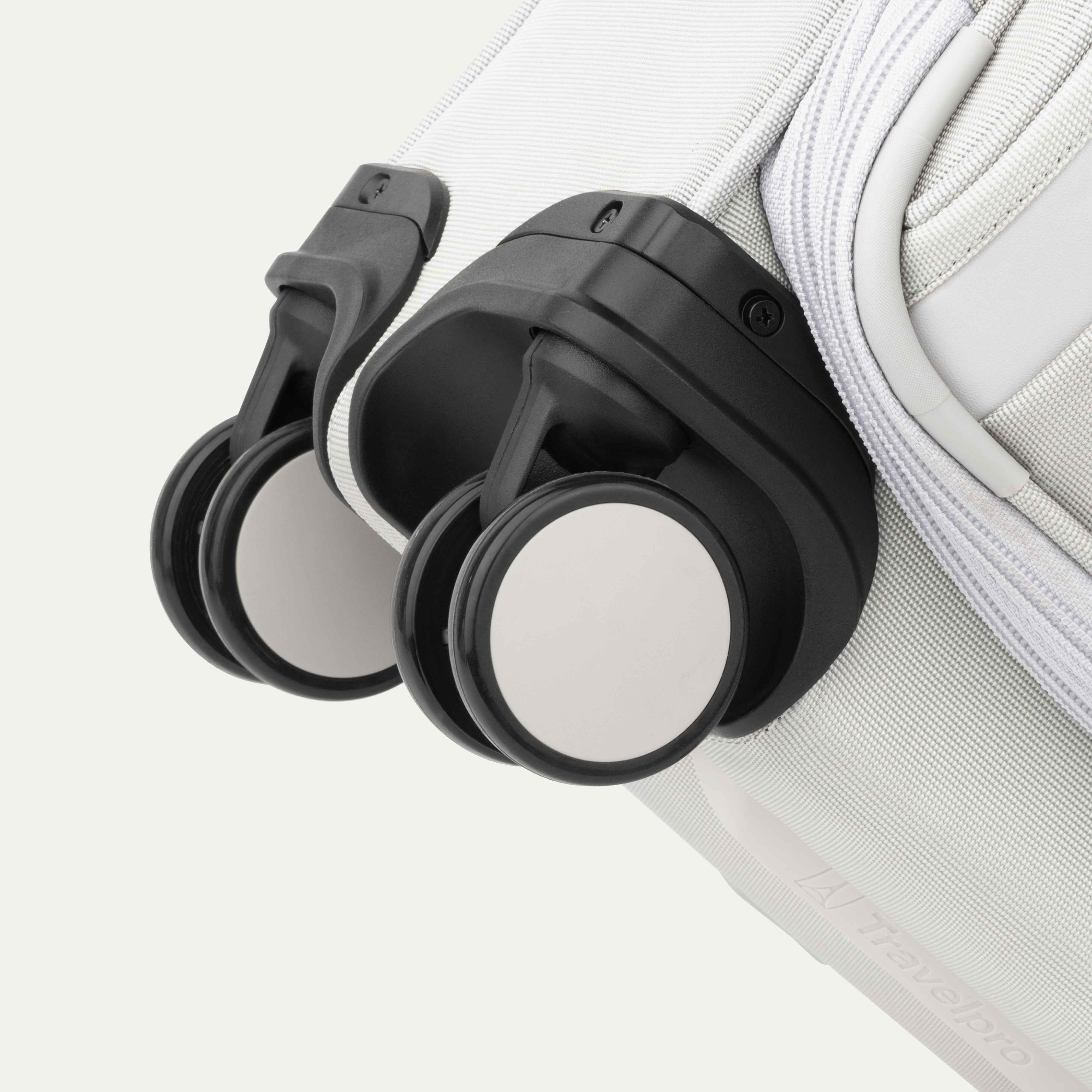VersaPack®+ Compact Carry-On / Medium Check-In Set - Image 25