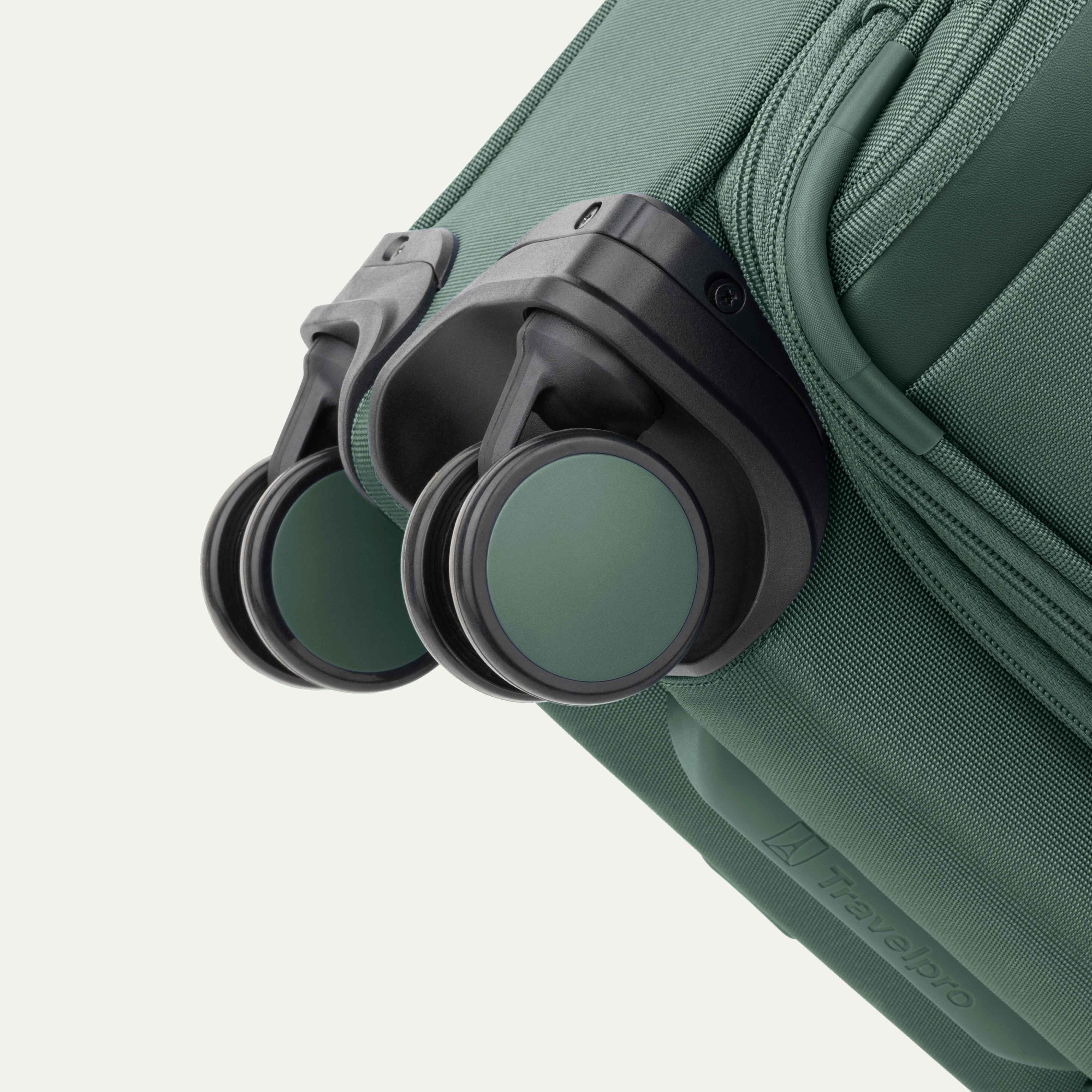 VersaPack®+ Compact Carry-on Spinner - Image 42