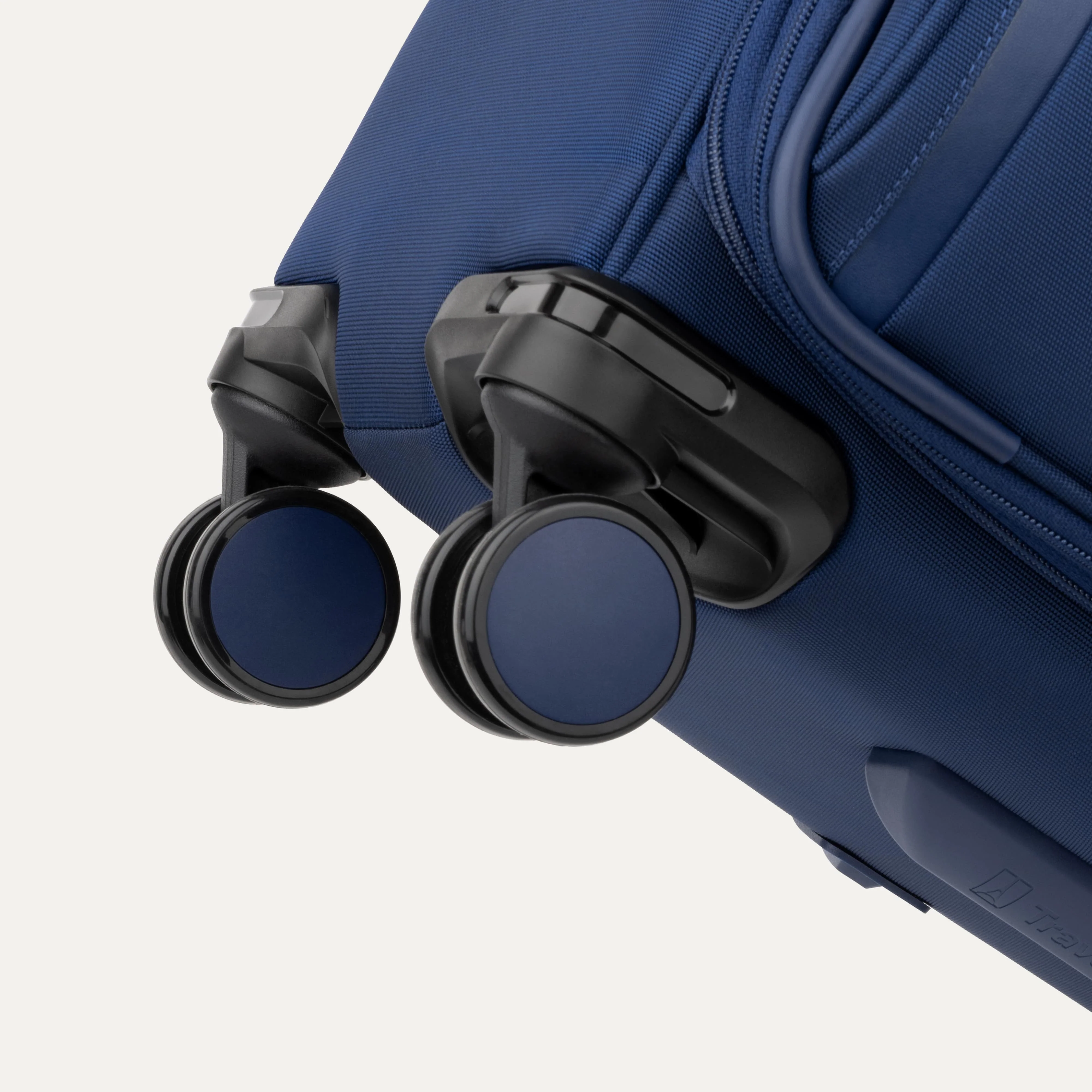 VersaPack®+ Medium Check-In Spinner - Image 28